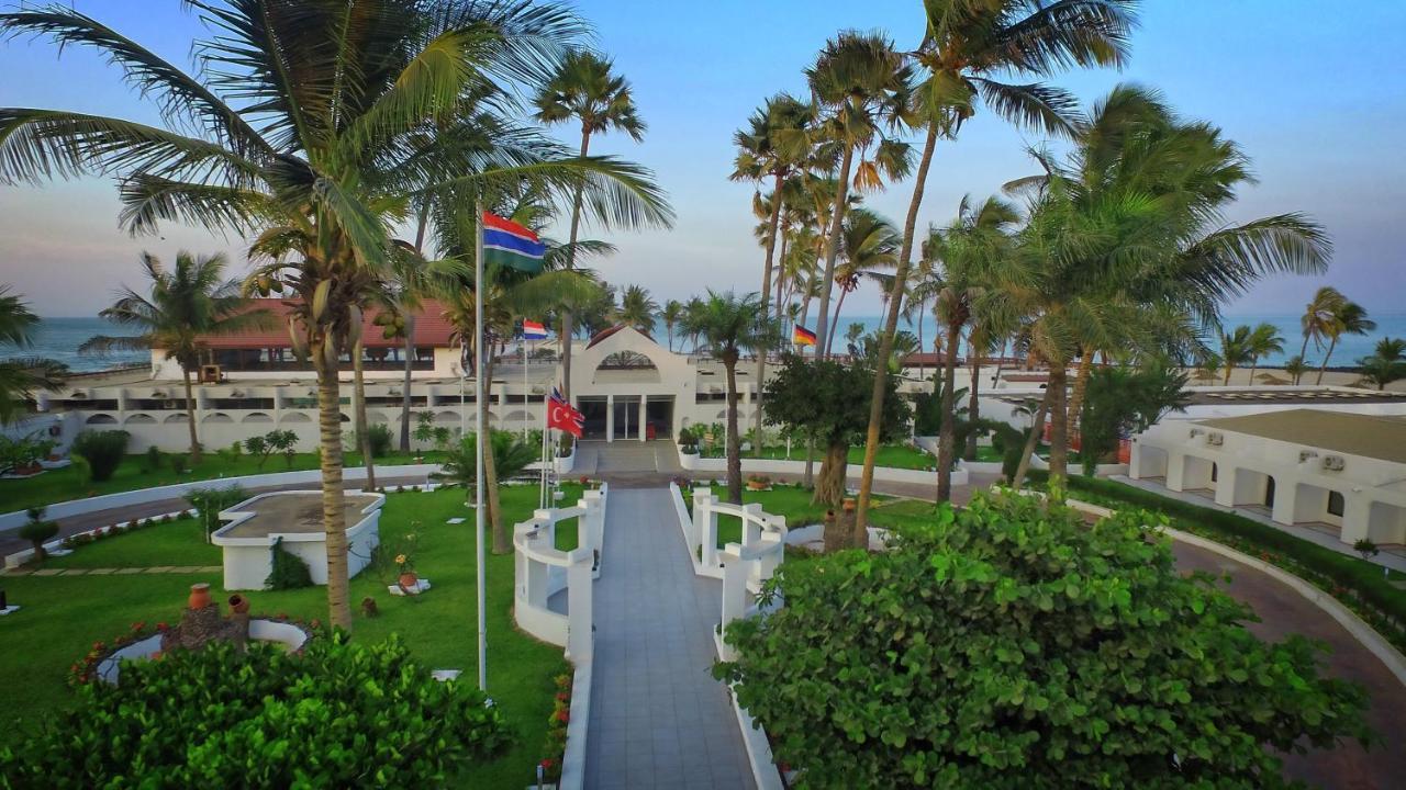 Sunbeach Hotel & Resort Bakau Exterior photo